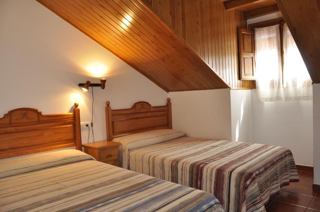 Hotel Castillo D'Acher Сиреса Экстерьер фото