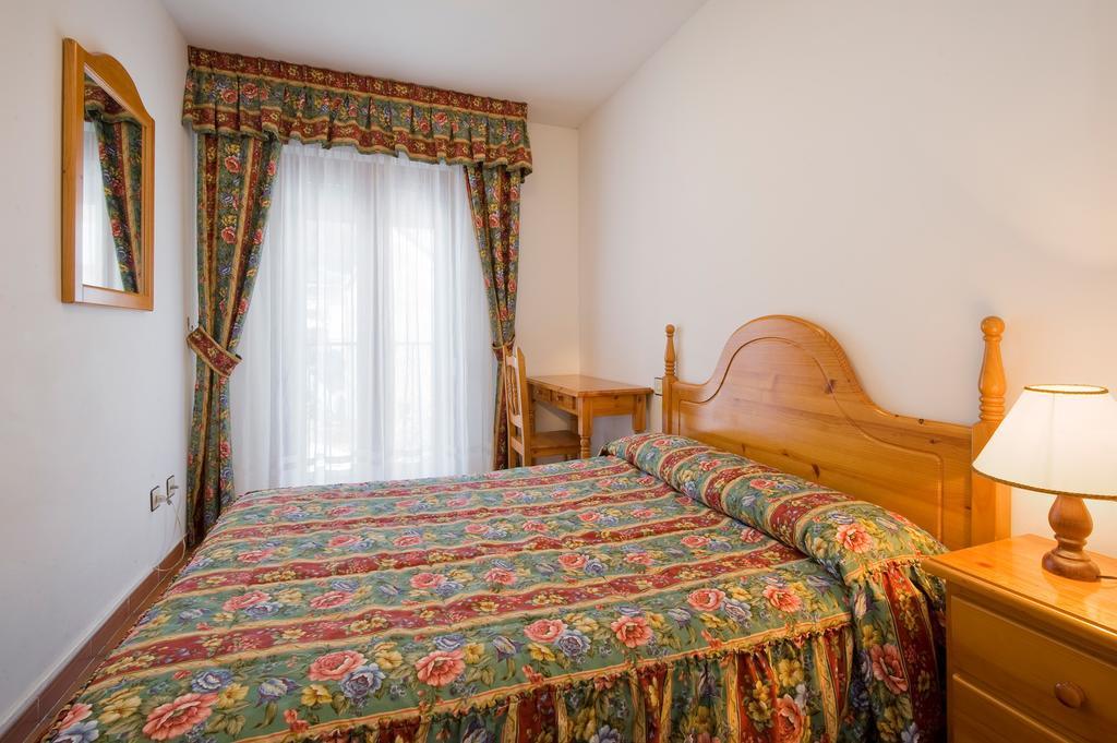 Hotel Castillo D'Acher Сиреса Экстерьер фото